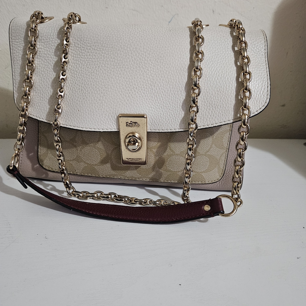 Coach lane shoulder bag in blocked  signature canvas
